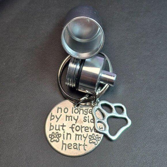 Pet Memorial Keychain With Message and Paw Charms (NWOT) - Picture 3 of 4